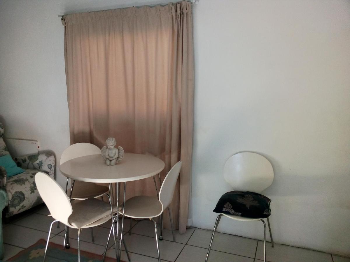 Apartamento 36 Df Strauss Street Kleinmond Exterior foto